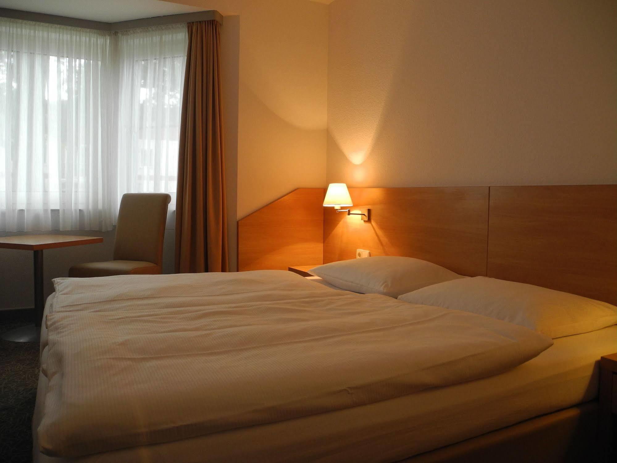 Hotel Havel Lodge Berlin Exterior photo